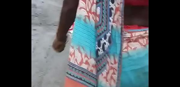  Sexy saree aunty